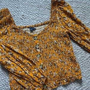 ✨2/$35 ✨ American Eagle Smocked Floral Top